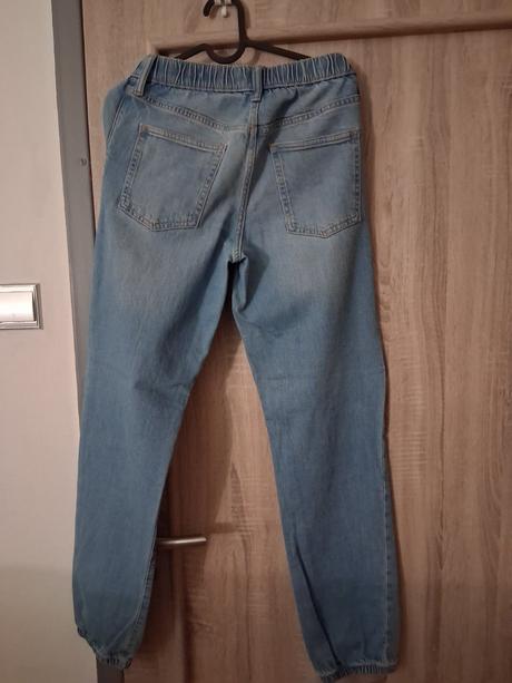 Darujem rifle a teplu bundu, gap,176