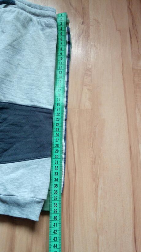 2x tepláčiky - 80,86, 80