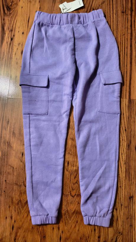 Teplaky, reserved,152