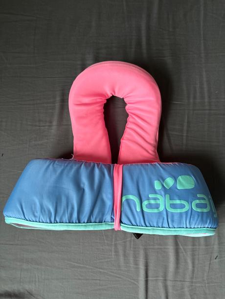 Plavecká dievčenská vesta swimvest decathlon, 