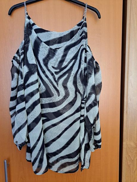 Zaujímavý top, new yorker,m