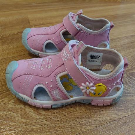 Sandale dievcenske, 28