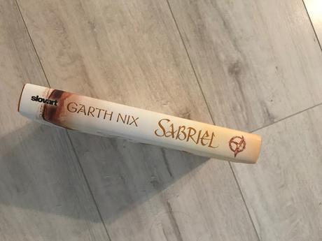 Sabriel 1.diel série staré kráľovstvo,