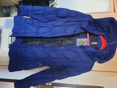 Zimna bunda mango, s