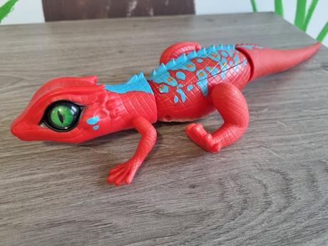 Robotická jašterica, 