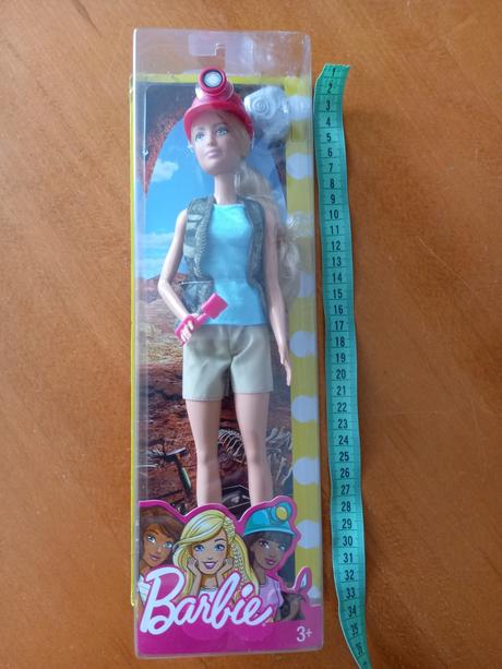 Barbie paleontologička z roku 2017, 
