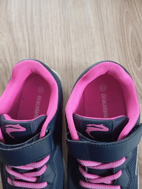 Tenisky 32, graceland,32