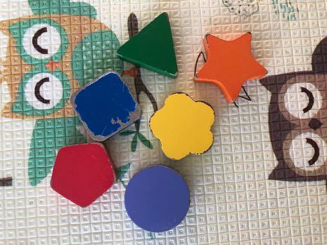 Small foot drevené chodítko medvedík, 