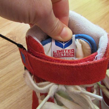 Červené tenisky, next,31