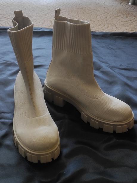 Čižmy - bezchybný stav, 38