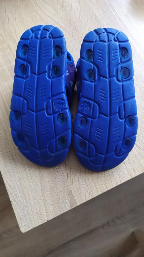 Topánky do vody, 26