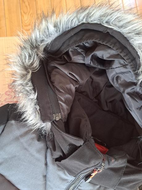 Zimná bunda, 152