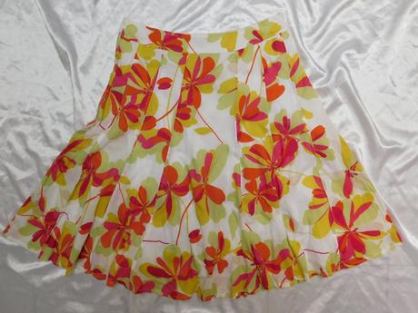 Luxusna letna vzdušna sukna, 40