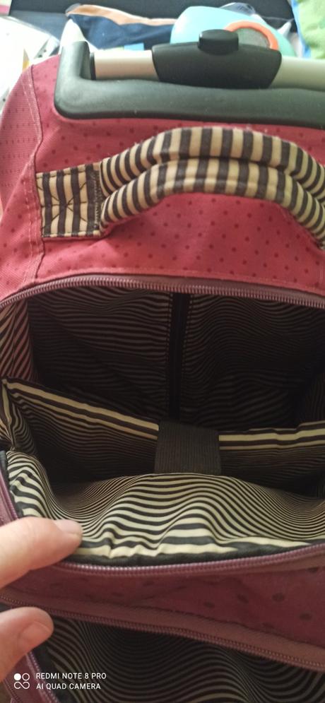 Skolska taska na kolieskach pre nenarocnu skolacku,