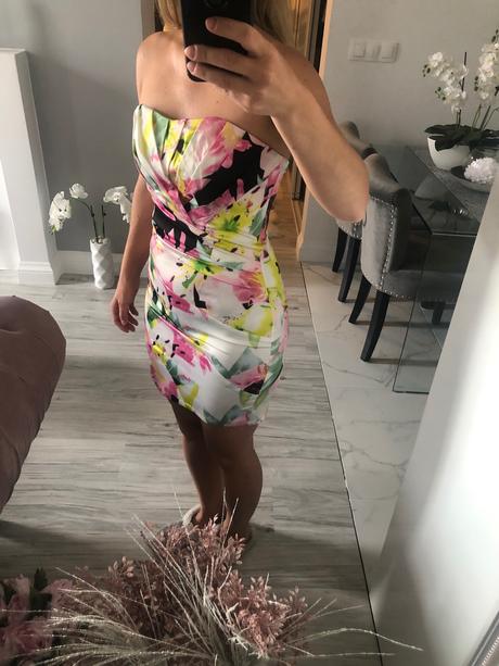 Lipsy šaty, perfektný stav, nenosené, lipsy london,38