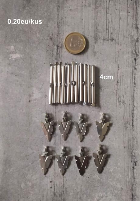 Strieborné a zlaté komponenty,