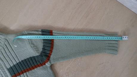 Chlapčenský sveter veľkosť 128, 128