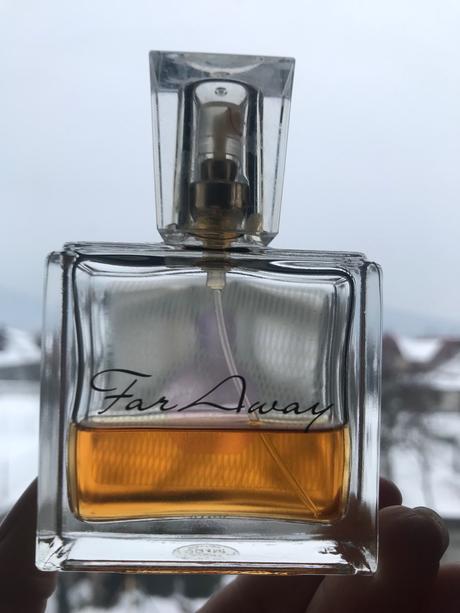 Parfém faraway, 