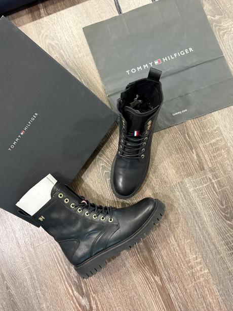 Tommy hilfiger štylove členkove kožené topanky č.3, tommy hilfiger,37