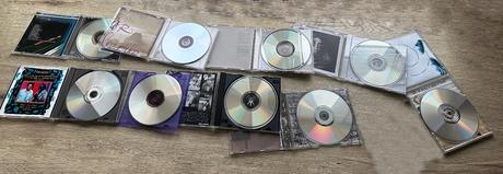 Cdčka mike oldfield lykke li nek santana nas...,