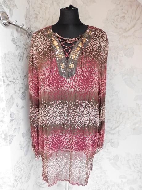 Kvalitna plažova tunika, 42