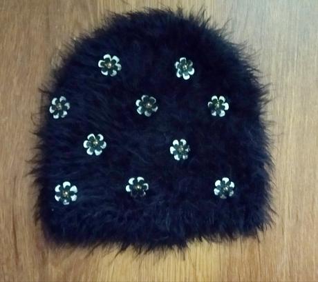 Krásna chlpatá čiapočka, 86