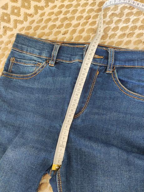 Strečové slim rifle s vysokým pásom, pull&bear,xs