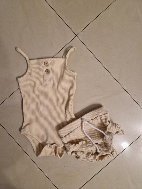 Letny set pre dievcatko, 98