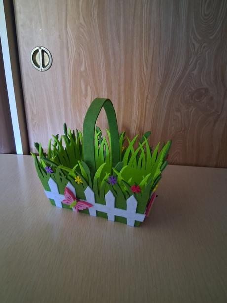 Košík nádoba dekorácia motýľ kvety ako nový, 