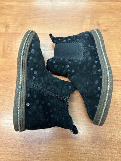 Kotnikove topanky, 31