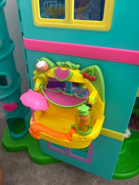 Gabys dollhouse, 