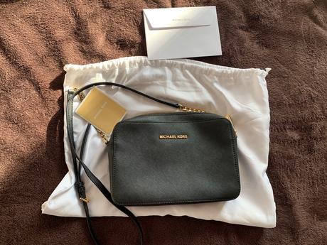 Michael kors cross body, michael kors