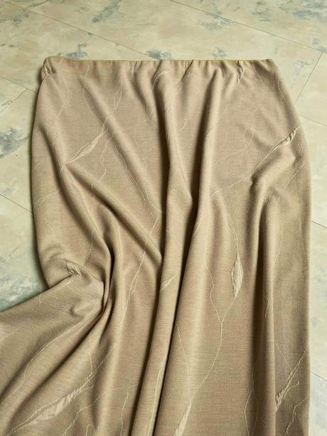 Perfektná sukňa, xl