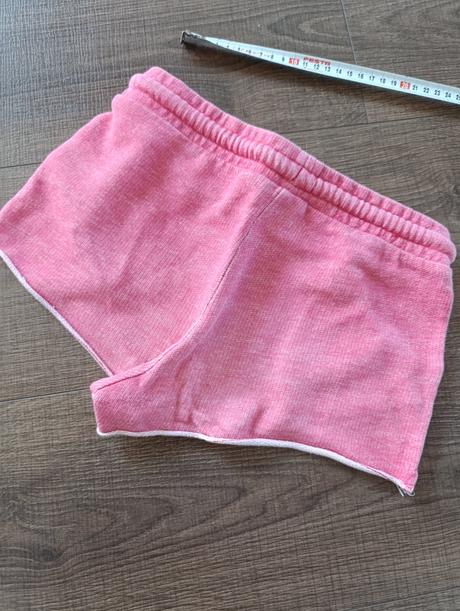 Kraťasy, pepperts,134