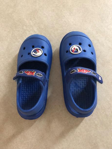 Gumenne sandalky, 26