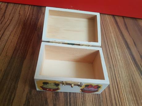 Ozdobna krabicka a doza, 