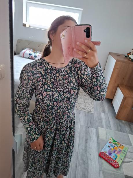 Dámske šaty s dlhým rukávom s, s