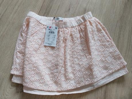 Suknicka, reserved,98