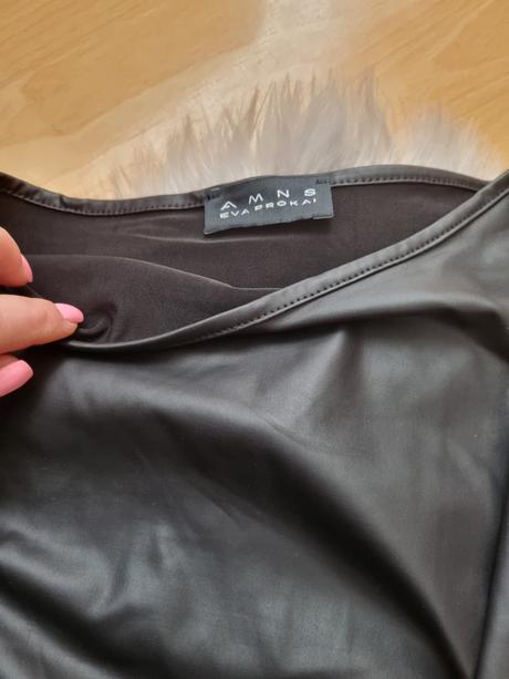 Dámske šaty amnesia, 