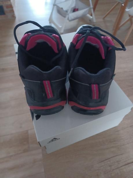 Crossroad topanky, 38