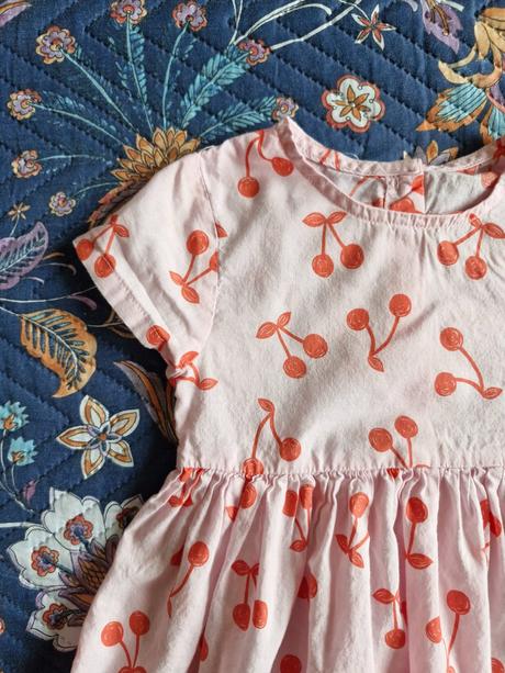 Letné šaty- čerešne, george,80