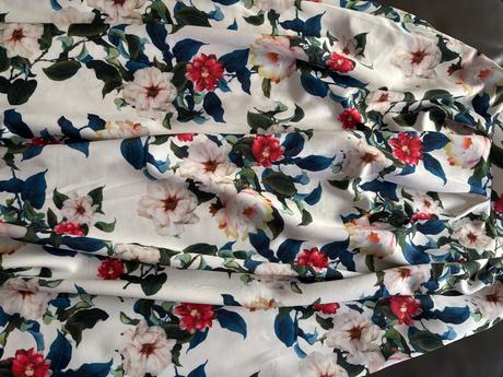 Dlhá sukňa, gate,34