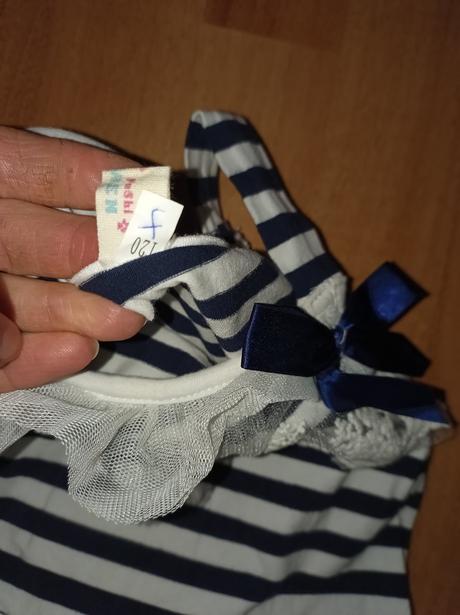 Krásne šatičky pre princeznu vel.120, 122