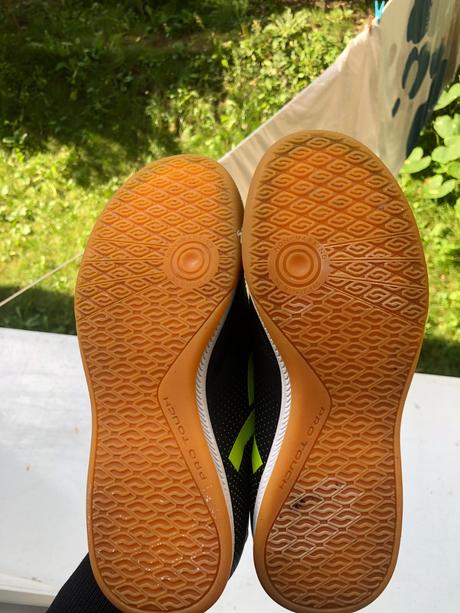 Predám tenisky na telesnú, 34