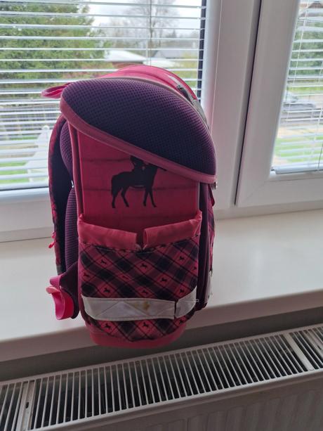 Školská taska koník, 