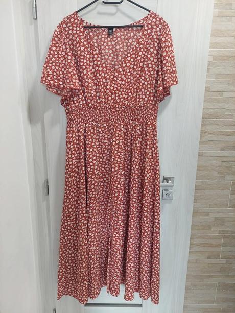 Krásne kvetované maxi šaty shein curve v tehlovej, 4xl