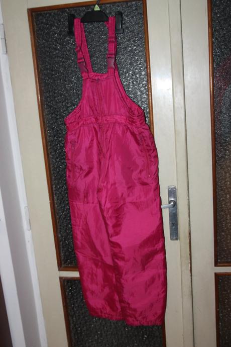 Lyziarska suprava v. 140 na donosenie, 140