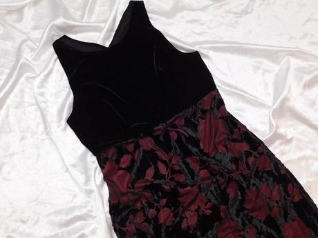 Slávnostné šaty, 42