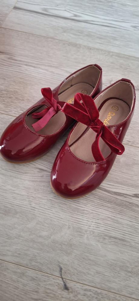 Sandálky, 29