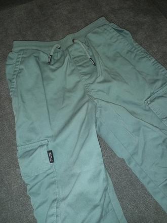 Kapsače, reserved,140